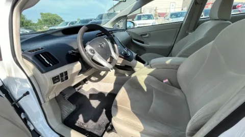 Photos of 2010 Toyota Prius II Hatchback 4D for sale in Broken Arrow, OK at JT Wholesale Auto, Inc.