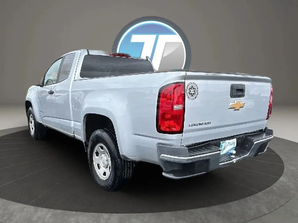 Chevrolet Colorado photo 11