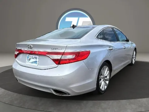 Another view of 2016 Hyundai Azera Limited Sedan 4D for sale in Broken Arrow, OK at JT Wholesale Auto, Inc.