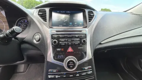 More photos of 2016 Hyundai Azera Limited Sedan 4D at JT Wholesale Auto, Inc., OK