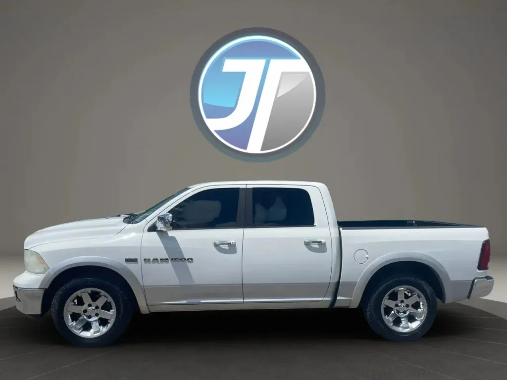 2012 RAM 1500 Laramie Crew Cab's photo