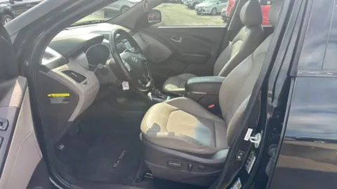 More photos of 2015 Hyundai Tucson SE Sport Utility 4D at JT Wholesale Auto, Inc., OK