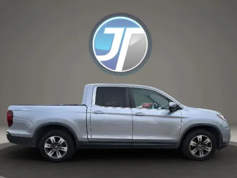 More photos of 2017 Honda Ridgeline RTL-T Pickup 4D 5 ft at JT Wholesale Auto, Inc., OK