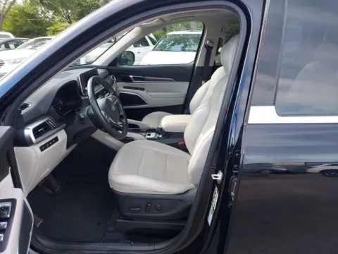Photos of 2020 Kia Telluride S Sport Utility 4D for sale in Broken Arrow, OK at JT Wholesale Auto, Inc.
