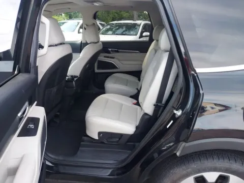 More photos of 2020 Kia Telluride S Sport Utility 4D at JT Wholesale Auto, Inc., OK