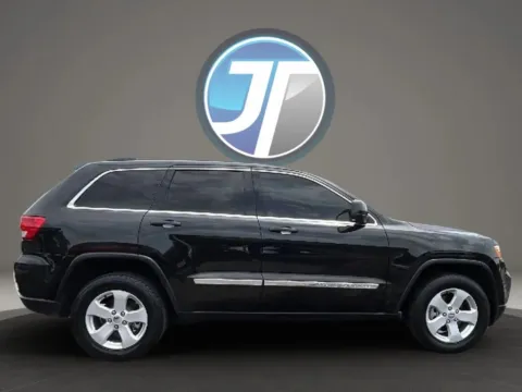Another view of 2012 Jeep Grand Cherokee Laredo Sport Utility 4D for sale in Broken Arrow, OK at JT Wholesale Auto, Inc.