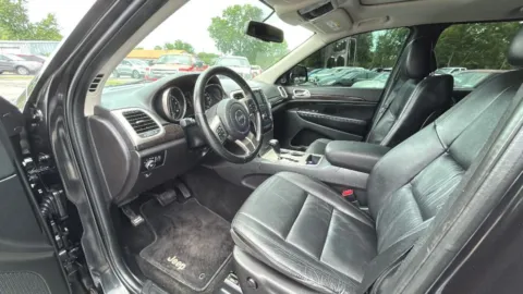 Photos of 2012 Jeep Grand Cherokee Laredo Sport Utility 4D for sale in Broken Arrow, OK at JT Wholesale Auto, Inc.