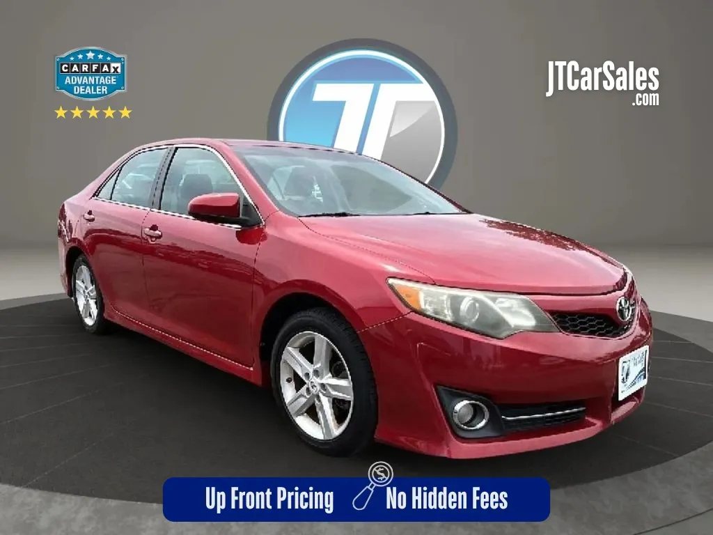 2014 Toyota Camry 2.5 Auto SE's photo