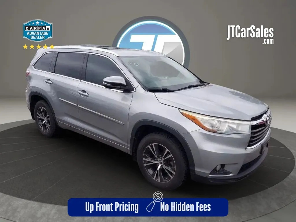 Silver 2016 Toyota Highlander XLE Sport Utility 4D for sale in Broken Arrow, OK