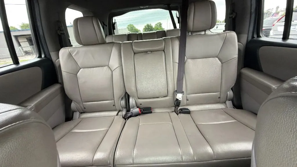 Honda Pilot photo 17