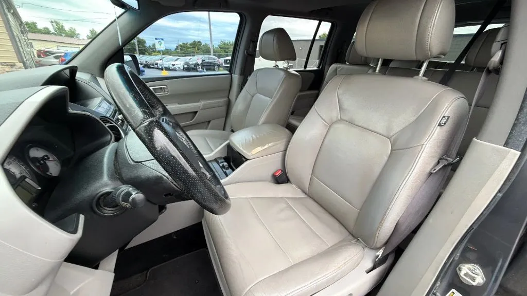 Honda Pilot photo 12