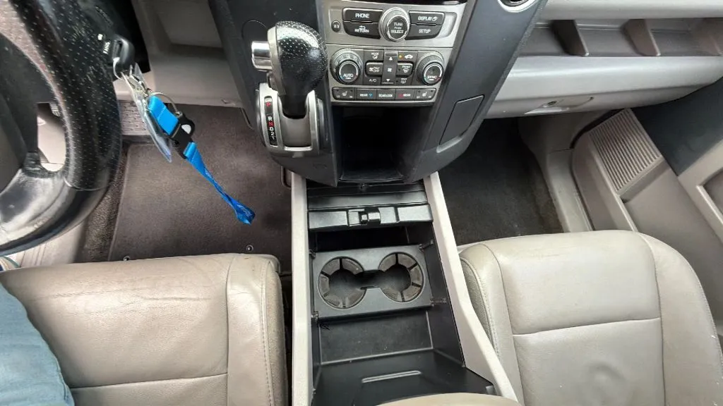 Honda Pilot photo 9