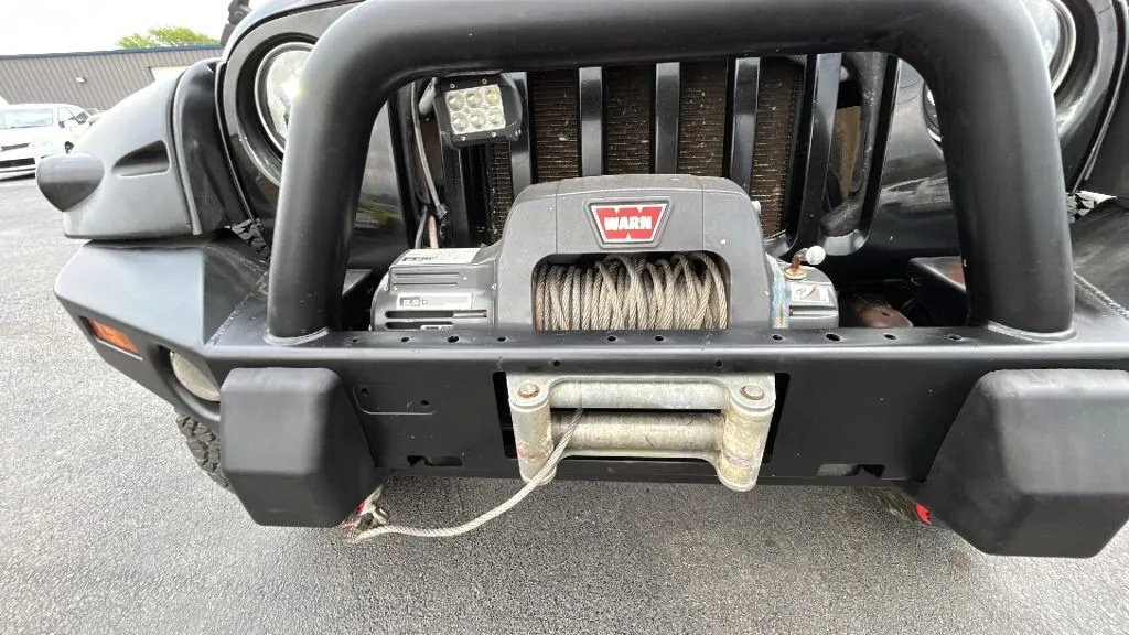 Jeep Wrangler photo 17