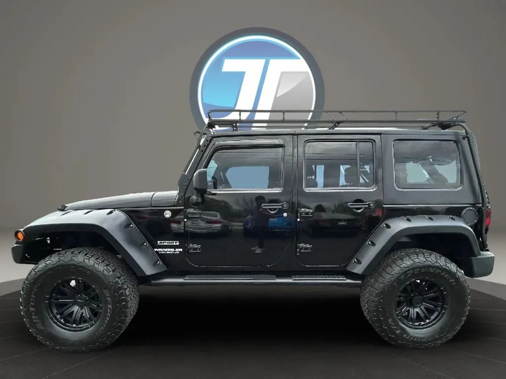 Jeep Wrangler photo 12