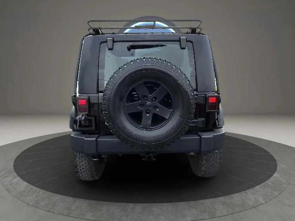 Jeep Wrangler photo 8