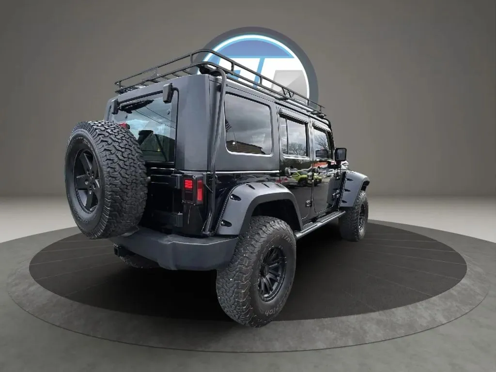 Jeep Wrangler photo 6