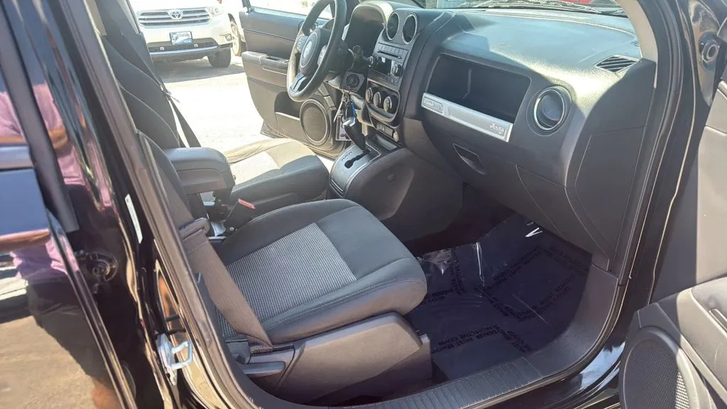 Jeep Compass photo 21