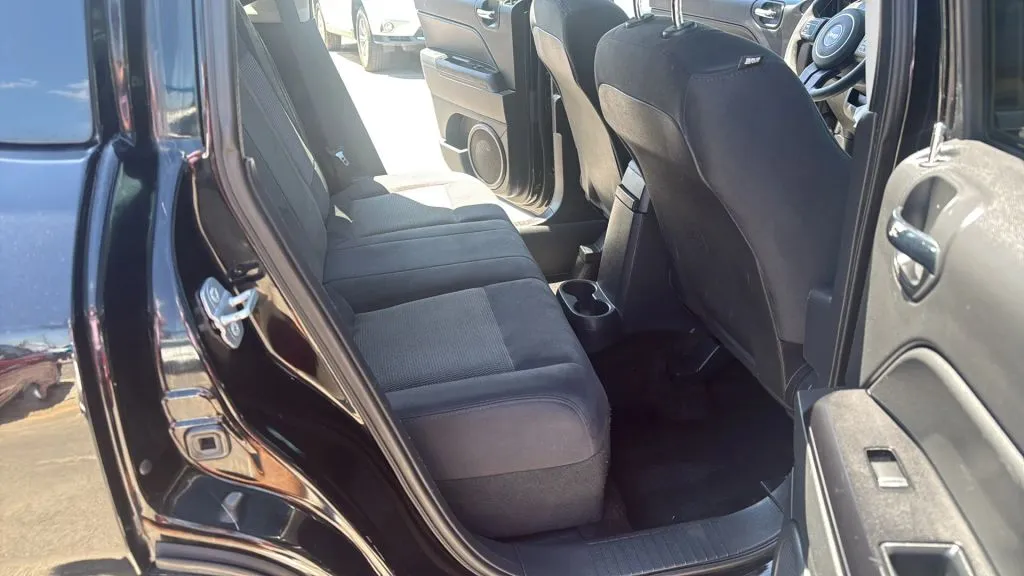 Jeep Compass photo 11