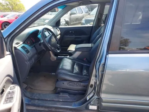 Photos of 2007 Honda Pilot EX-L Sport Utility 4D for sale in Broken Arrow, OK at JT Wholesale Auto, Inc.