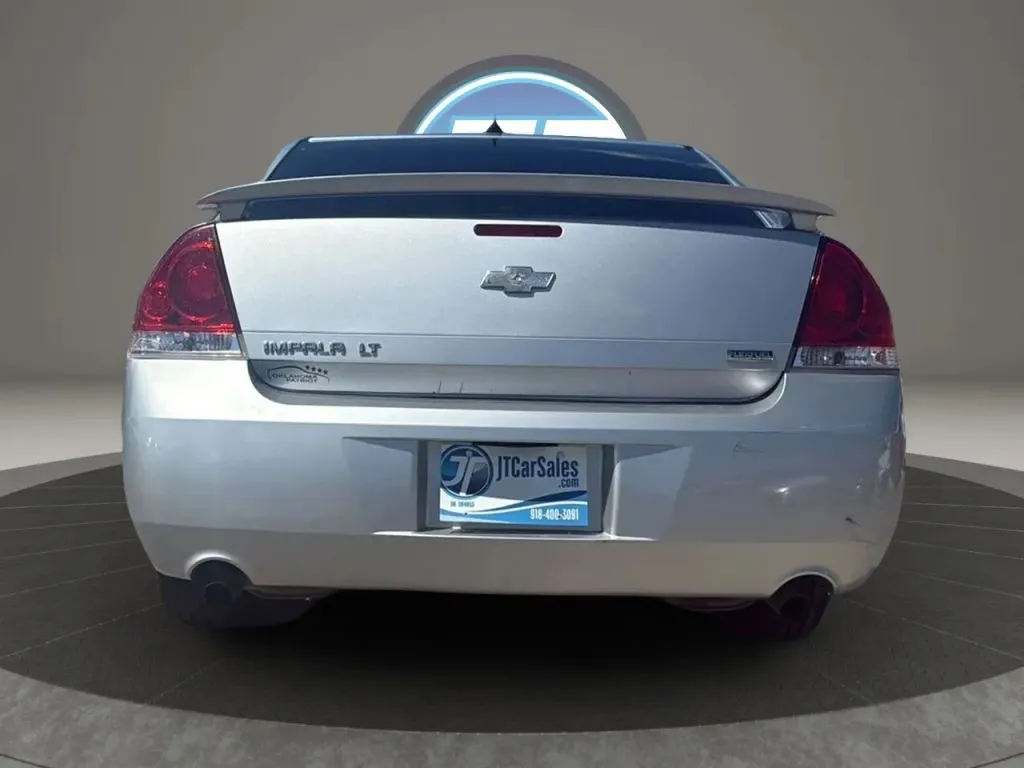 Chevrolet Impala photo 8