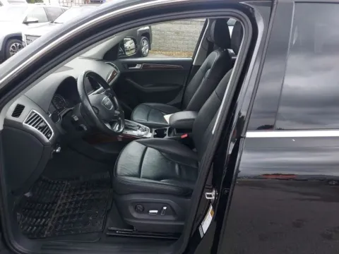 Photos of 2015 Audi Q5 2.0T Premium Sport Utility 4D for sale in Broken Arrow, OK at JT Wholesale Auto, Inc.