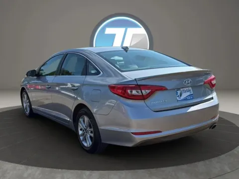 More photos of 2015 Hyundai Sonata SE Sedan 4D at JT Wholesale Auto, Inc., OK
