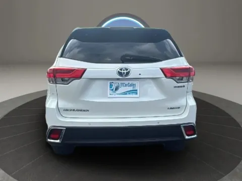 More photos of 2017 Toyota Highlander Hybrid Limited Sport Utility 4D at JT Wholesale Auto, Inc., OK