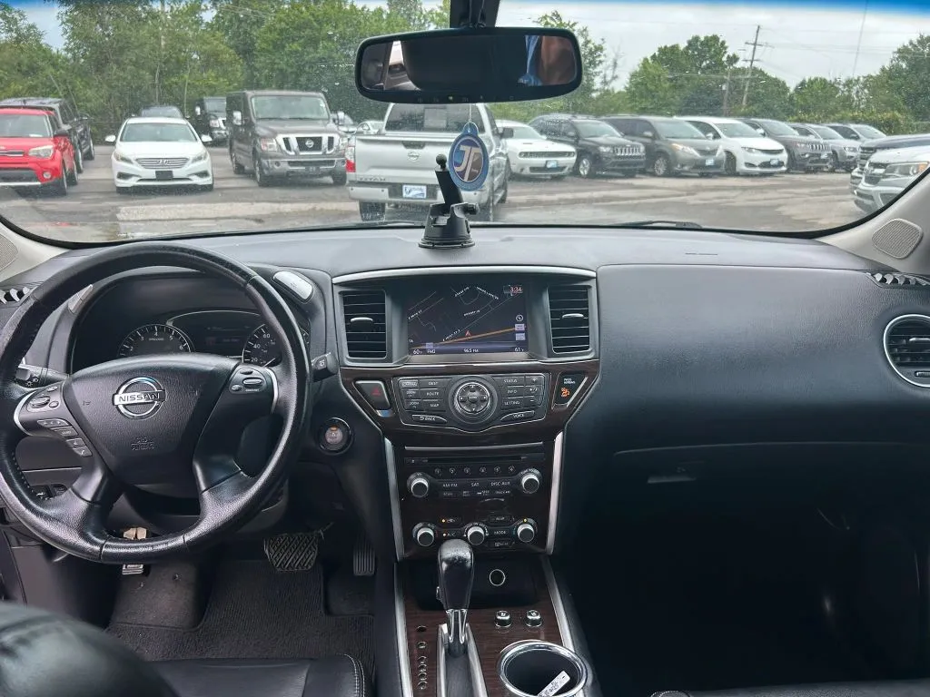 Nissan Pathfinder photo 18
