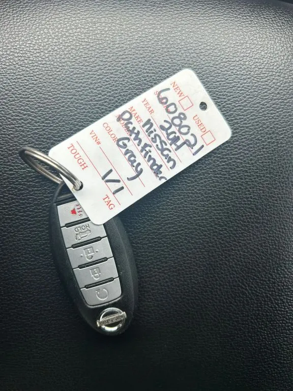 Nissan Pathfinder photo 39