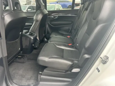 Photos of 2018 Volvo XC90 T6 Momentum Sport Utility 4D for sale in Broken Arrow, OK at JT Wholesale Auto, Inc.