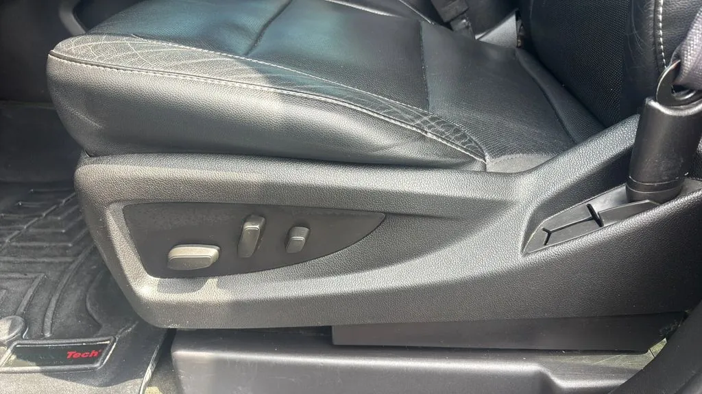 Chevrolet Suburban photo 22