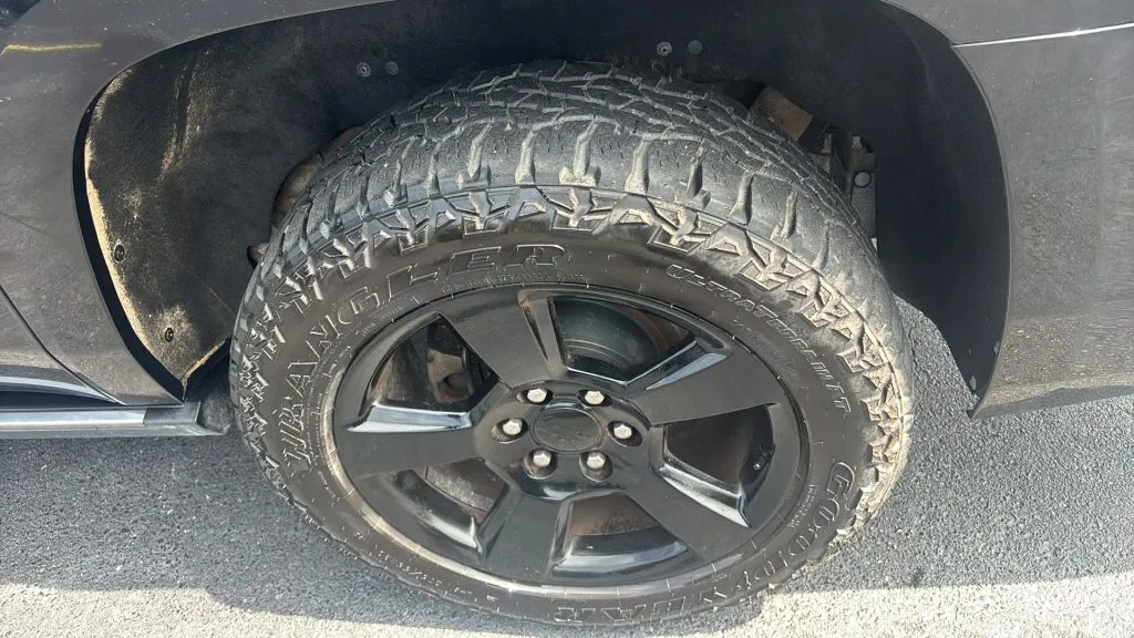 Chevrolet Suburban photo 34