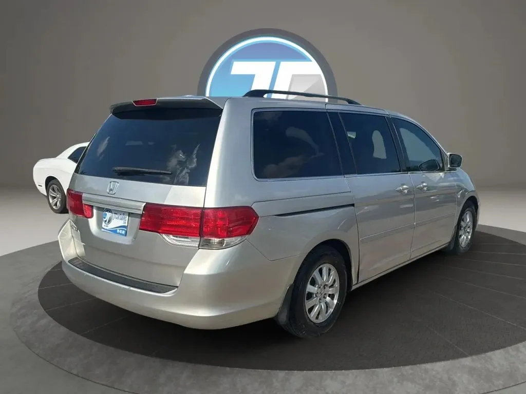 Honda Odyssey photo 7