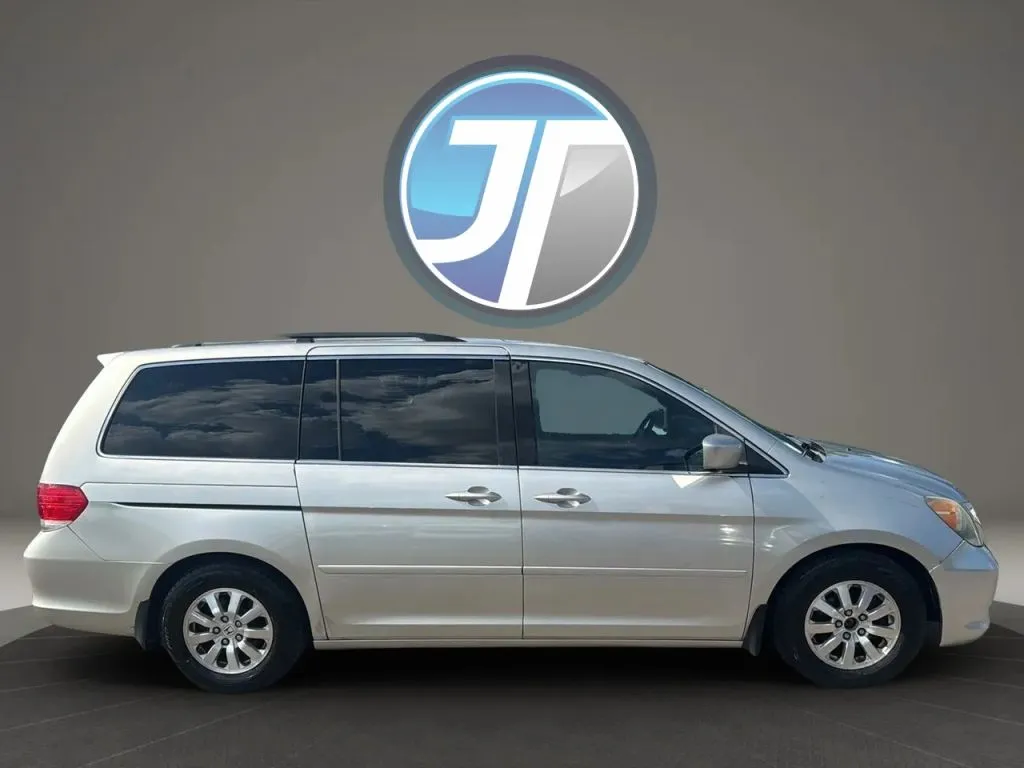 Honda Odyssey photo 4