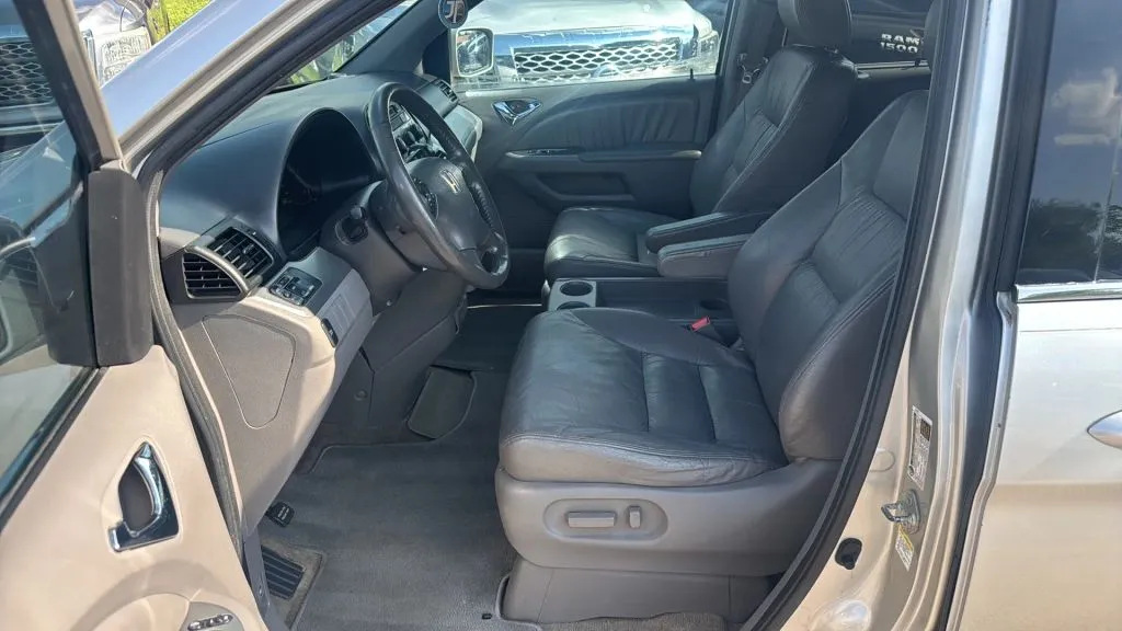 Honda Odyssey photo 16