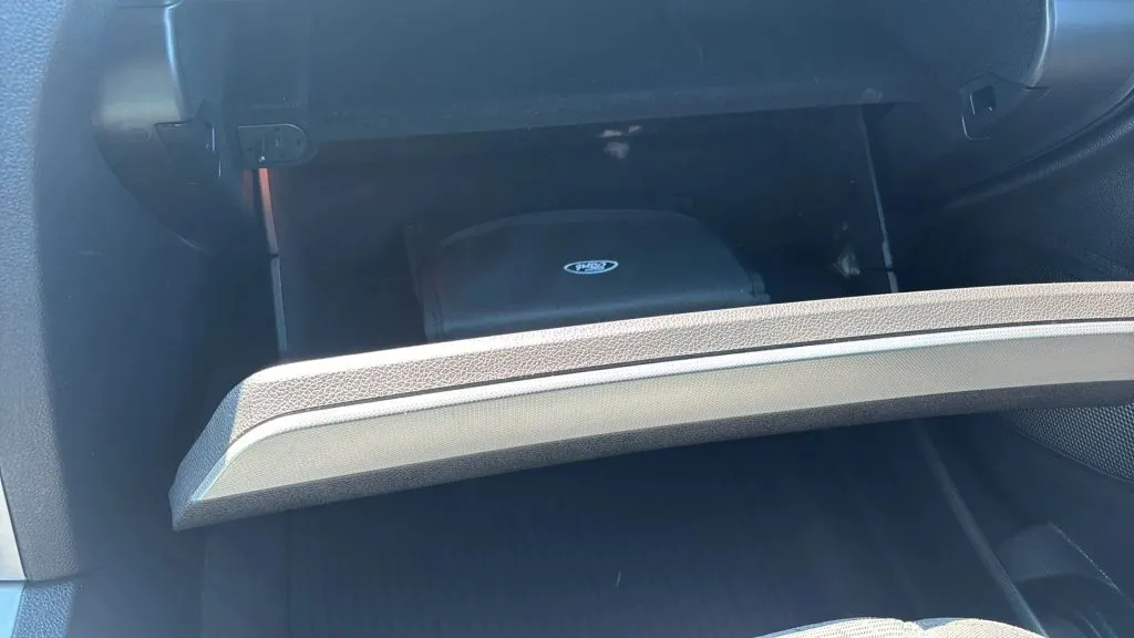 2015 Ford Explorer XLT - Photo 11