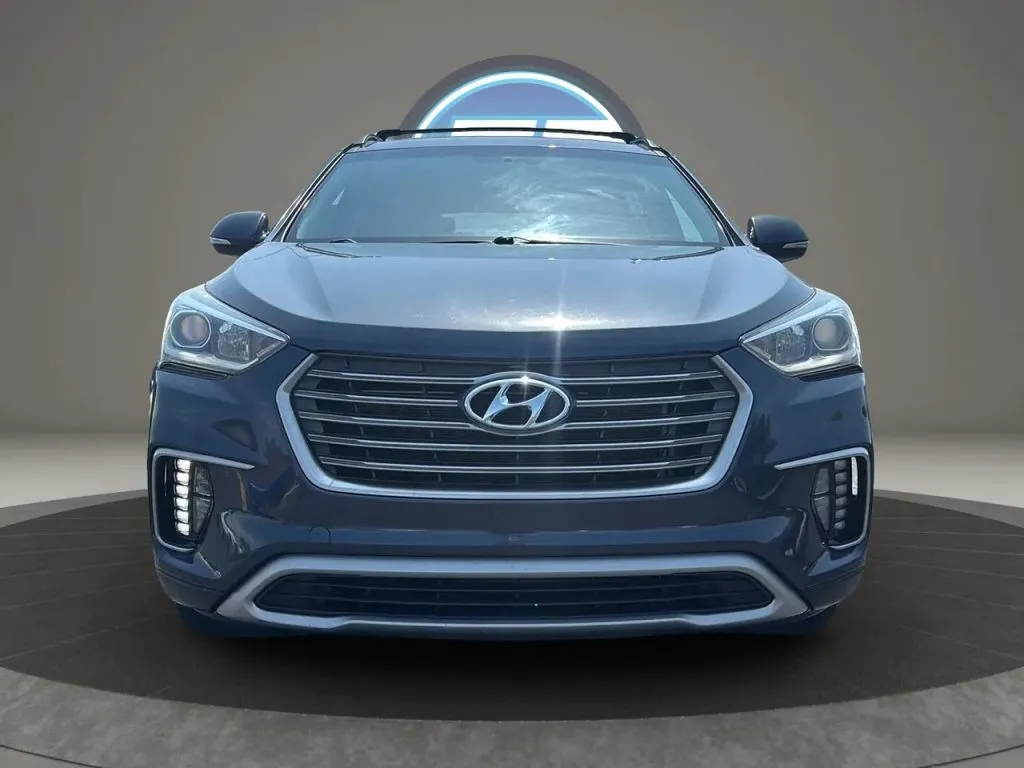 Hyundai Santa Fe XL photo 9