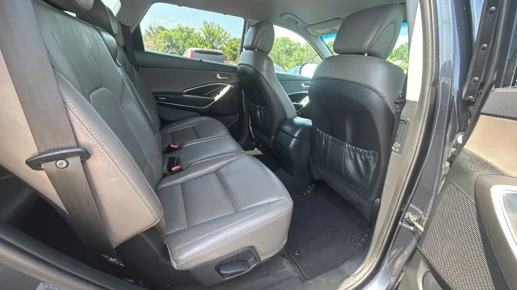 Hyundai Santa Fe XL photo 28