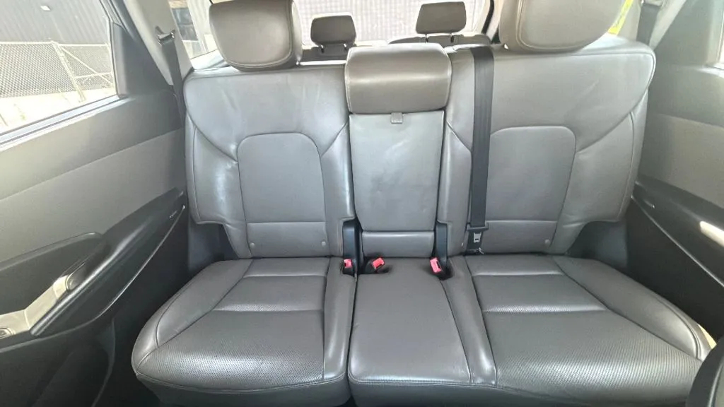 Hyundai Santa Fe XL photo 15
