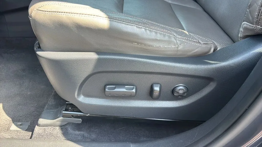 Hyundai Santa Fe XL photo 24