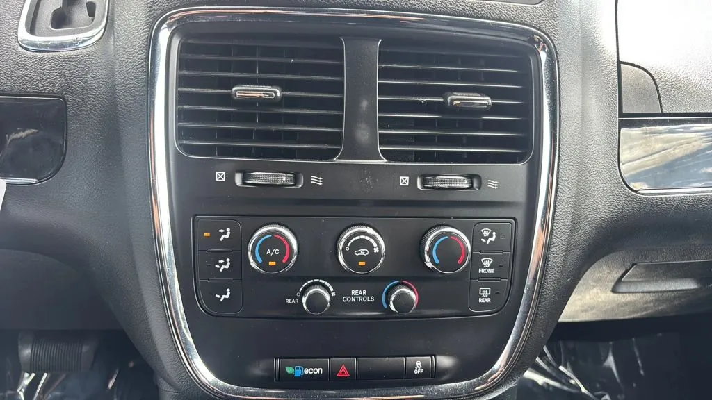 Dodge Grand Caravan photo 28