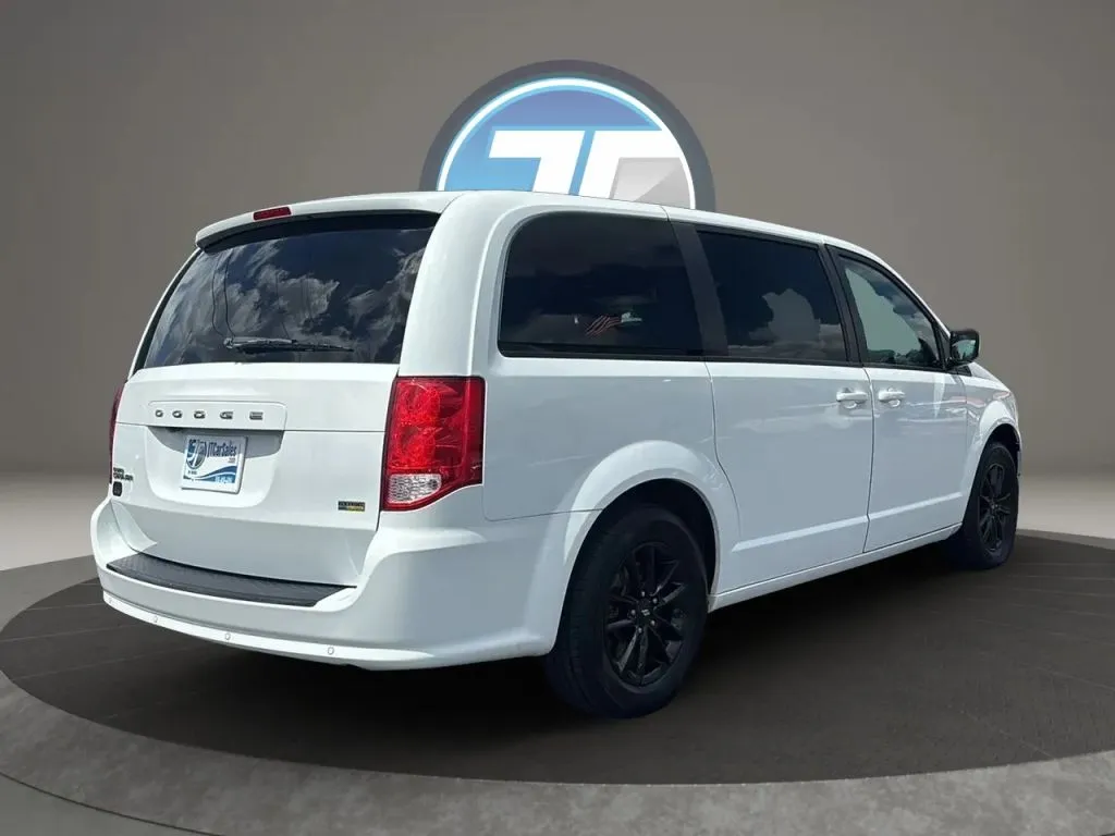 Dodge Grand Caravan photo 23