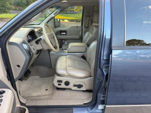 Photos of 2006 Ford F-150 SuperCrew Cab Lariat Pickup 4D 6 1/2 ft for sale in Broken Arrow, OK at JT Wholesale Auto, Inc.
