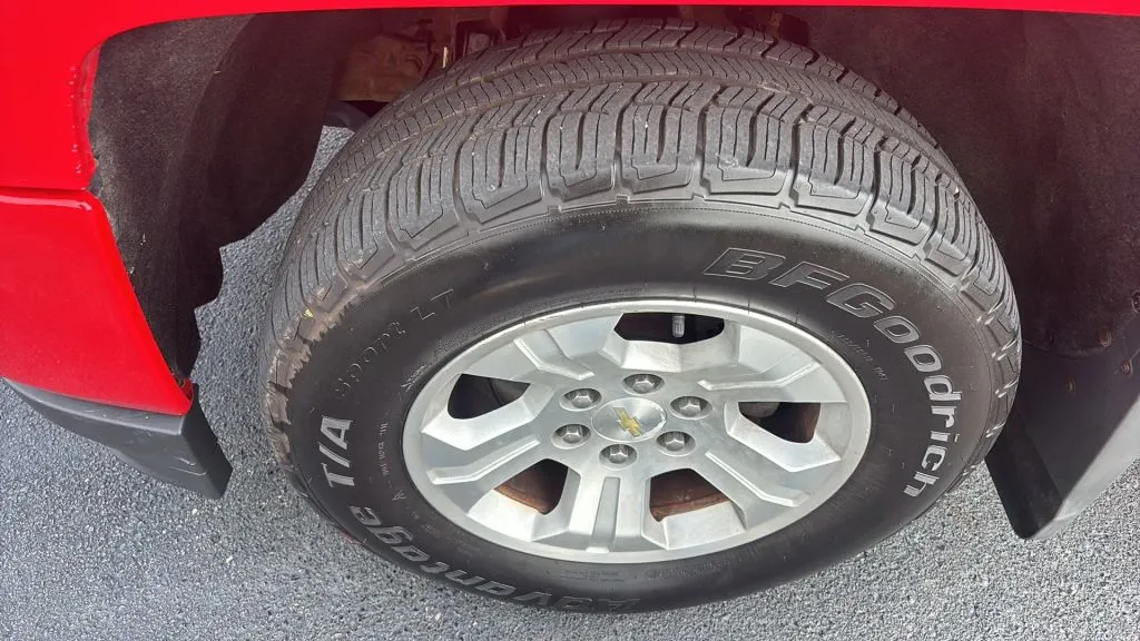 Chevrolet Silverado photo 29