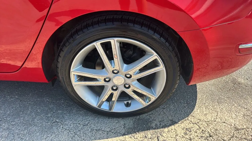 Hyundai Elantra photo 11