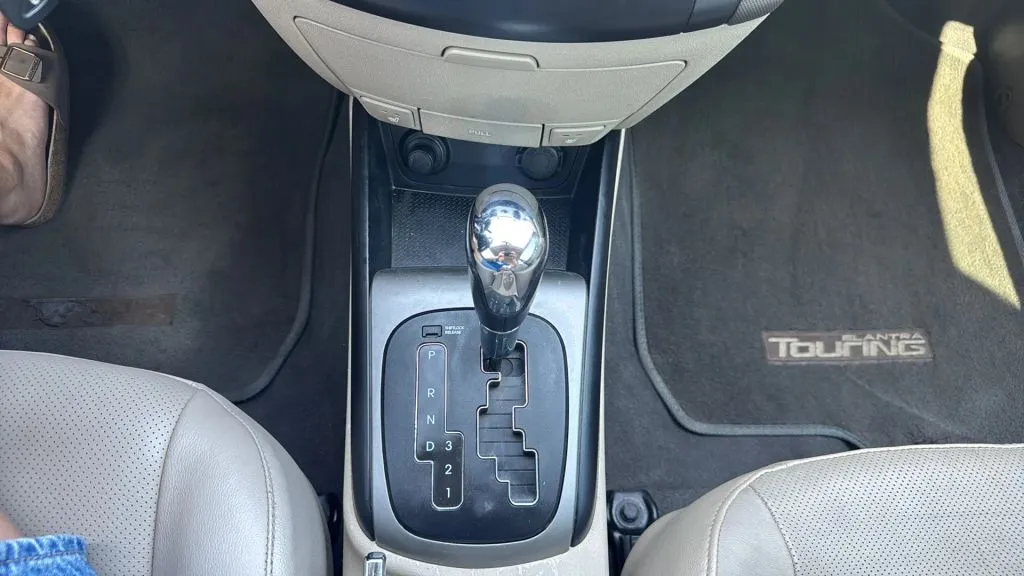Hyundai Elantra photo 28