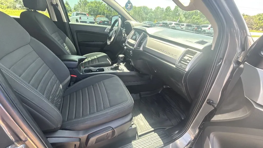 Ford Ranger photo 11