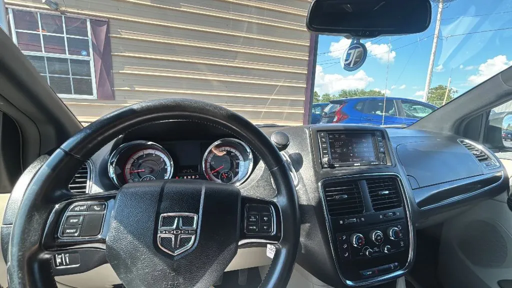 Dodge Grand Caravan photo 31