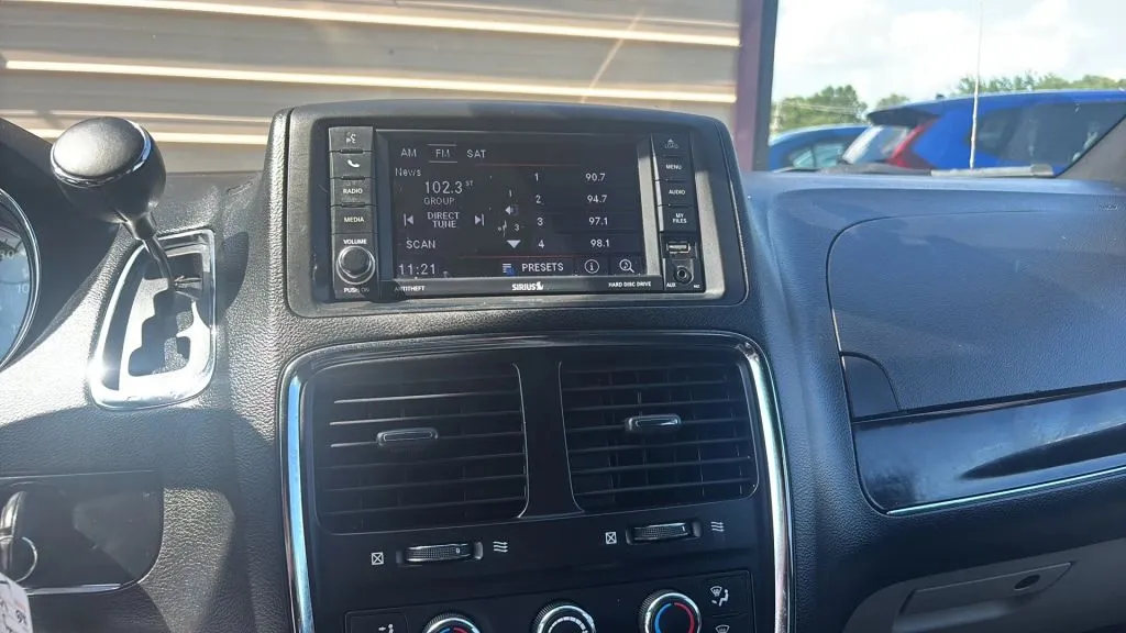 Dodge Grand Caravan photo 24