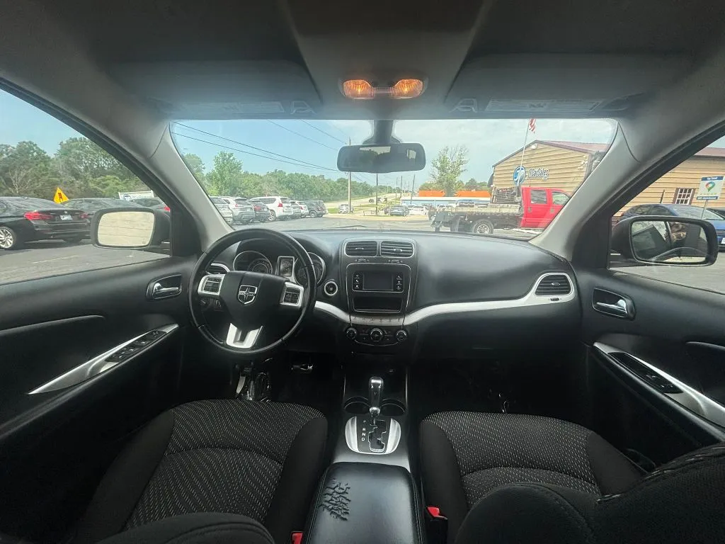 Dodge Journey photo 2